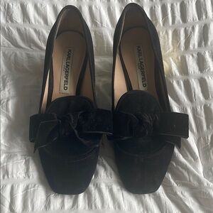 Karl Lagerfeld Black Loafers with Luxurious Bow